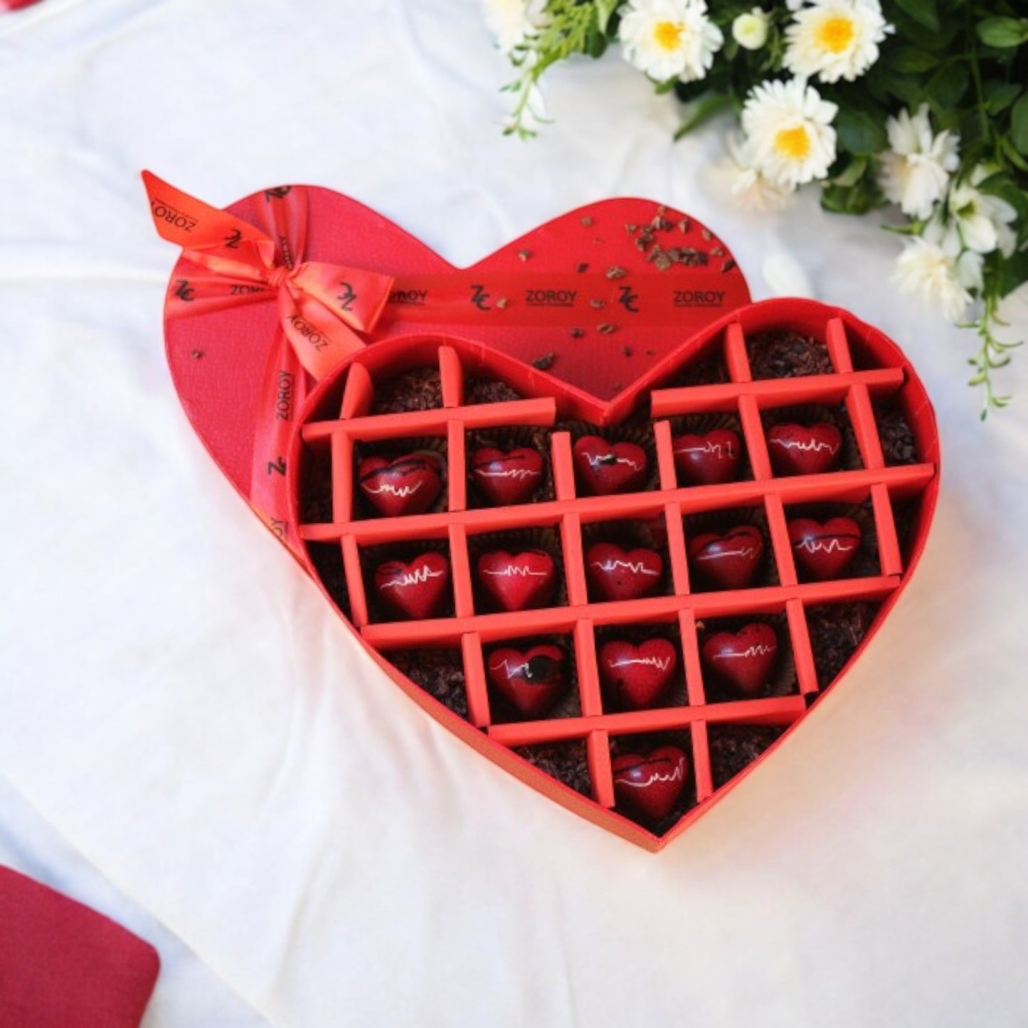 ZOROY LUXURY CHOCOLATE Box of 14 Pure Couverture Chocolate Hearts | Valentine Special | Signature Belgian style | Pure cocoa Butter Chocolates | 14 pieces in a Heart box | Milk chocolate with hazelnut praline